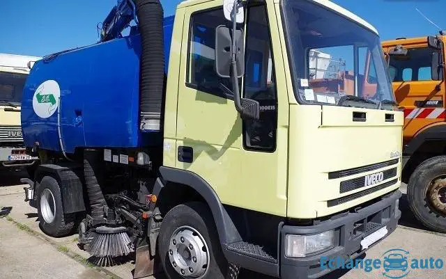 Camion Balayeuse 4x2 IVECO Eurocargo 100 E 15