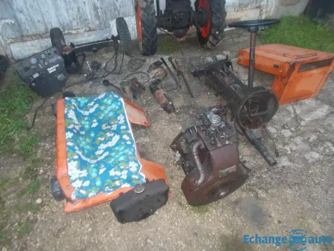 tracteur hako track  pour pièce