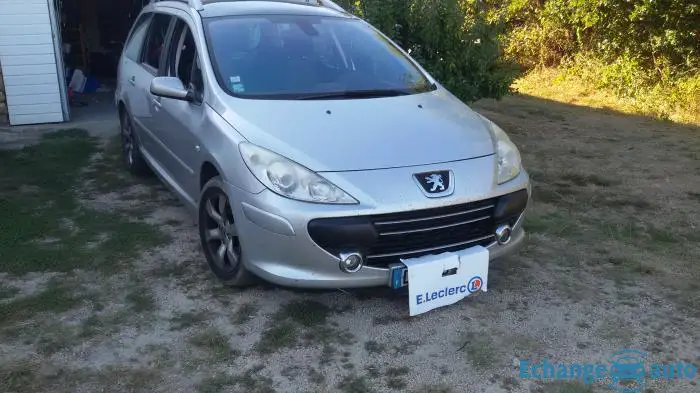 307 sw 2.0hdi 16v 136 ch BVA fard bon etat