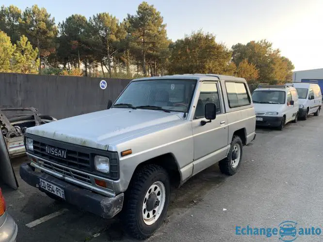 4X4 nissan patrol étudie toutes propositions