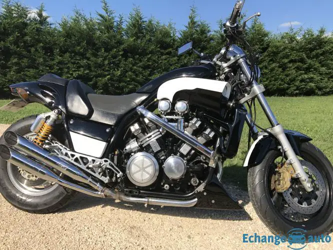 Vmax  v ou échange contre 1800 INTRUDER