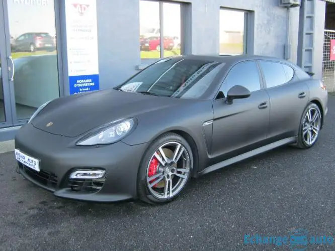 PORSCHE PANAMERA