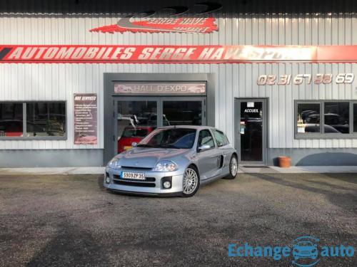 Renault Clio 3.0 V6 24V 230ch