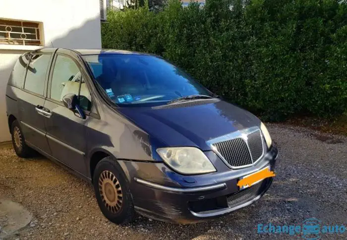 Lancia phedra monospace