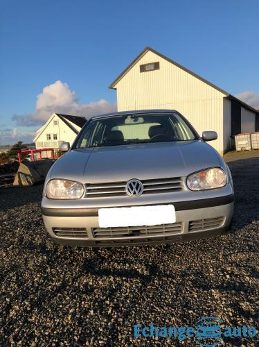 Volkswargen Golf 2001