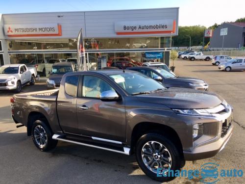 Mitsubishi L200 CLUB CAB 2.2 DI-D 150 4WD INSTYLE 2p
