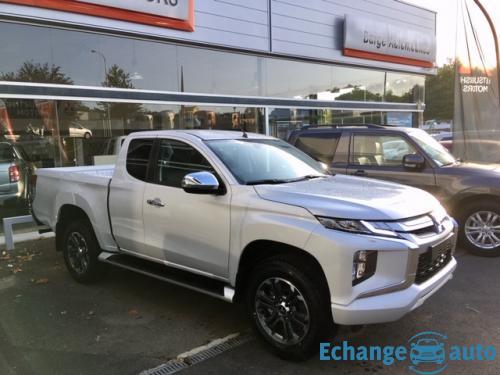 Mitsubishi L200 CLUB CAB 2.2 DI-D 150 4WD INSTYLE 2p