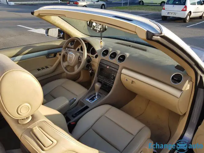 Audi A4 2.0 TDI 177cv B7châssis sport attract