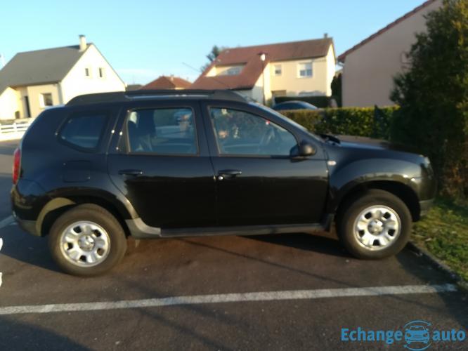 Dacia Duster année 2013 finition Lauréate