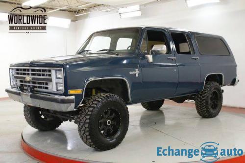 Chevrolet Suburban 1988 prix tout compris