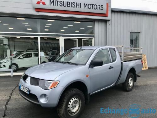 Mitsubishi L200 II CLUB CABINE 2.5TD 136 INVITE