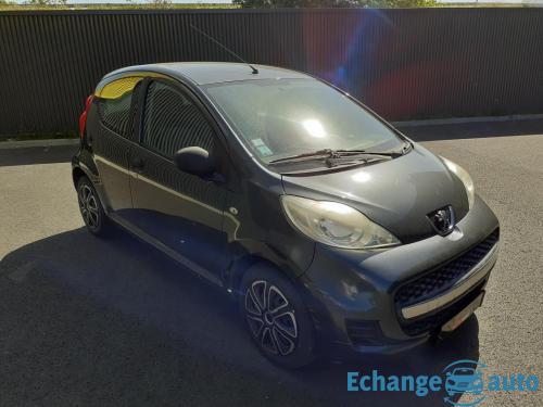 Peugeot 107 TRENDY 1.0 i 68 CH - GARANTIE 6 MOIS