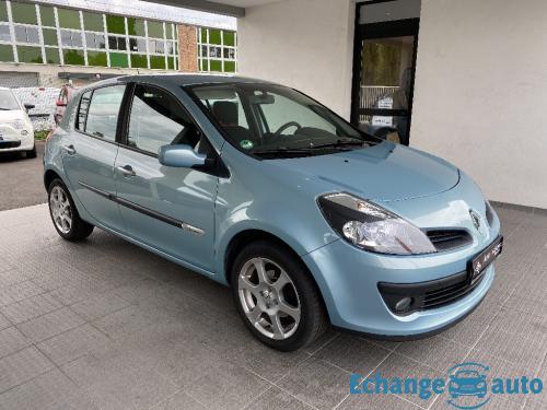 RENAULT CLIO III Clio 1.2 16V 100 Rip Curl 2