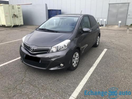 Toyota Yaris 100 VVT-i Lounge
