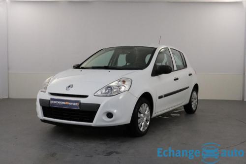 Renault Clio III 1.2 16V 75