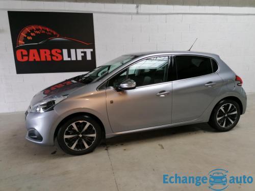 Peugeot 208 1.2 PURETECH 110 CH TECH EDITION - GARANTIE OCTOBRE 2021