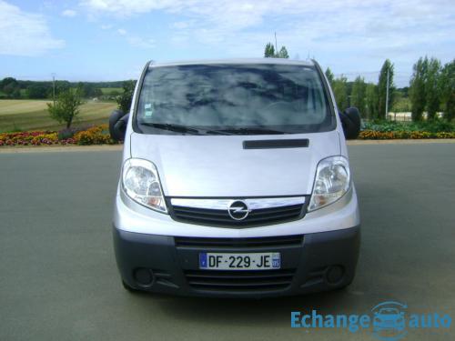 Opel Vivaro 6 PLACES AVEC RAMPE POUR ACCèS HANDICAP 20 CDTI 115 CV
