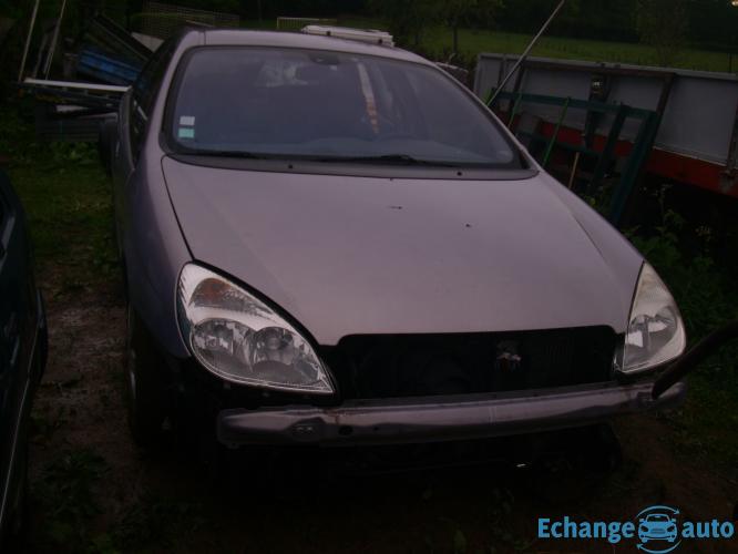 CITROENE C 5 HDI  POUR PIECES 200€