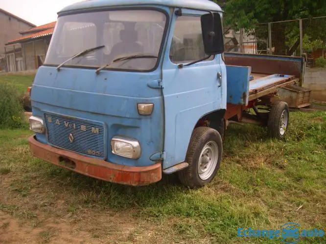 RENAULT SAVIEM SG2 BENNE BASCULANTE OU ECHANG