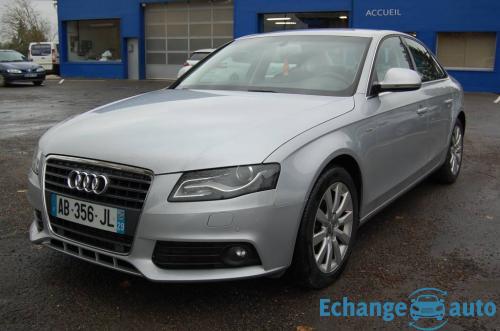 Audi A4 III 2.0 TDI 143 DPF AMBITION LUXE