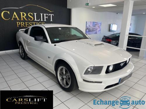 Ford Mustang GT 4.6 L V8 300 cv