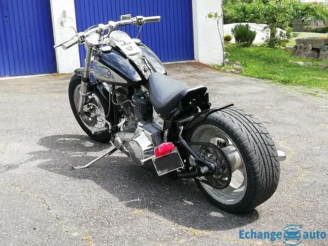 HARLEY-DAVIDSON SOFTAIL CUSTOM CUSTOMISÉE