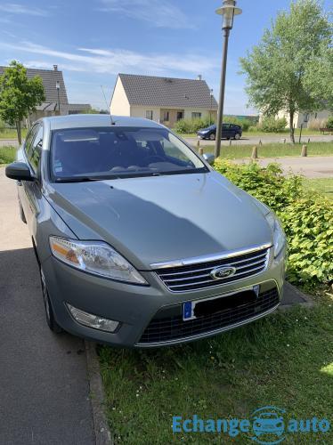 Ford Mondeo ghia 2l 140ch