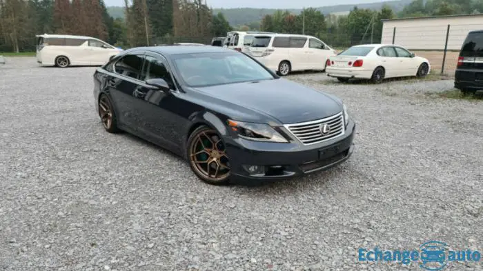 Lexus LS 460 HKS GT Supercharger