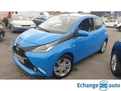 TOYOTA AYGO 1.0 VVT-i x-play