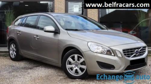 VOLVO V60 D3 136ch A CUIR/CLIM/REGVIT/BLTH/JA/ATTACHREM/1MAIN/GAR12MOIS