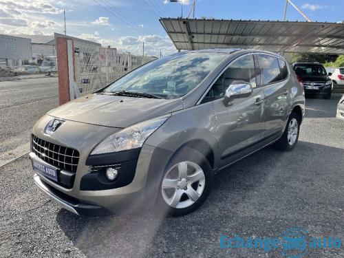 PEUGEOT 3008 1.6 HDi 112ch BMP6 Premium Pack
