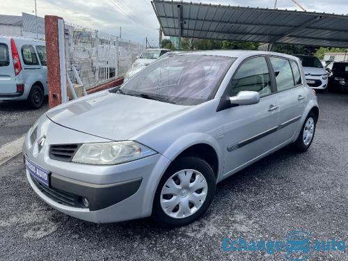 RENAULT MEGANE II 1.5 dCi 105 Dynamique