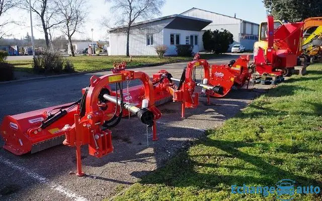 BROYEUR d’accotement MASCHIO Giraffa 160