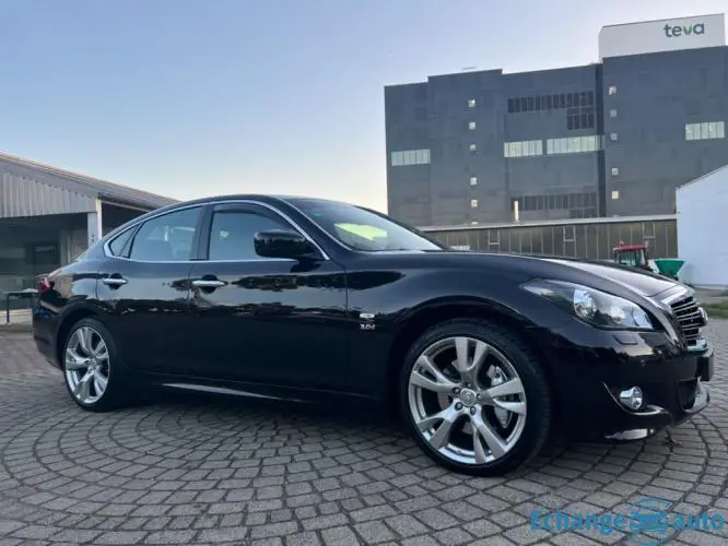 Infiniti Q70 30d V6 S Auto