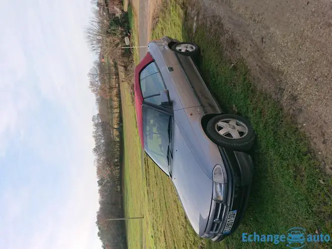 Opel cabriolet bertonne