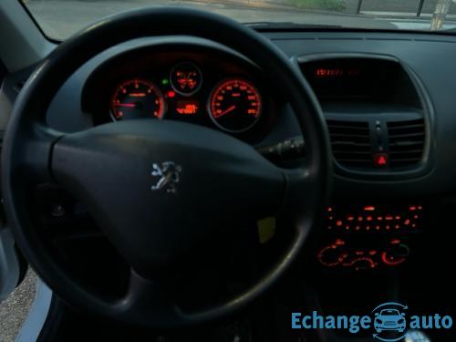 PEUGEOT 206+ 206+ 1.4 HDi 70ch FAP BLUE LION Active