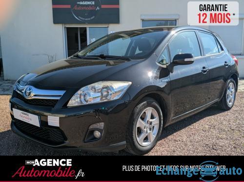 Toyota AURIS 136H VVT-I HSD DYNAMIC