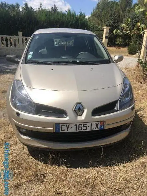 Renault Clio III INITIALE