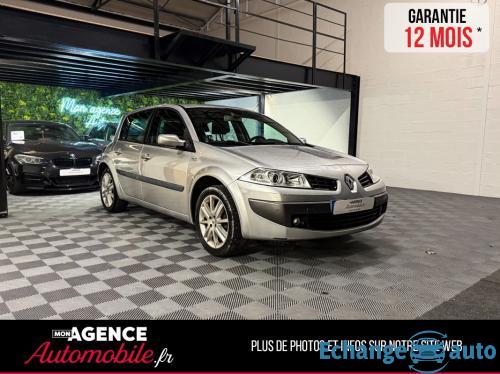 Renault MEGANE II HATCHBACK 1.6 111