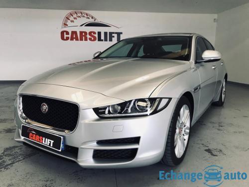 Jaguar XE 2.0 180 PURE GARANTIE 6 MOIS