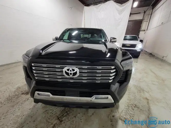 TOYOTA TACOMA