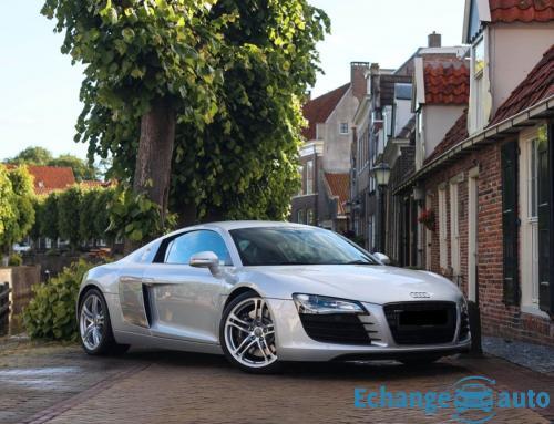 AUDI R8 R8 V8 4.2 FSI 420 Quattro R-Tronic