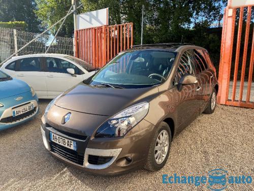 RENAULT SCENIC III 2.0 16v 140 CVT Privilège