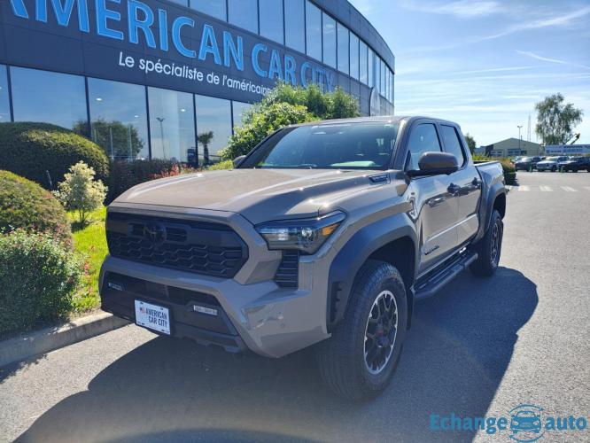 TOYOTA TACOMA