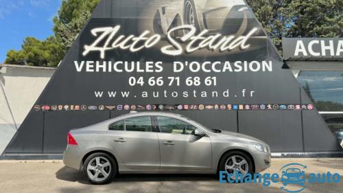 VOLVO S60 S60 2.4 D5  205 ch AWD Summum Geartronic 