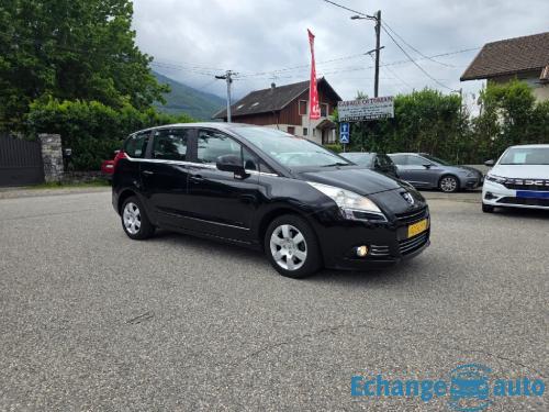 PEUGEOT 5008 1.6 HDi 112cv Premium 5pl