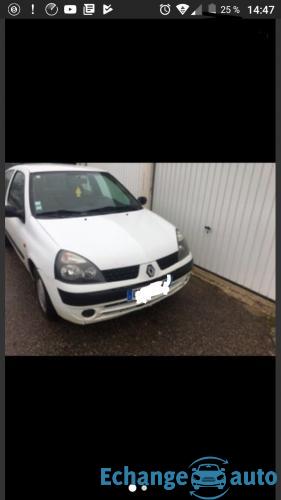 Clio 2 société / tracteur tondeuse