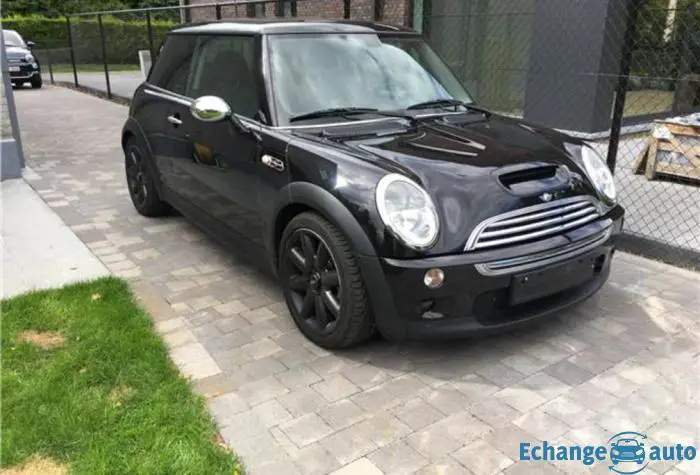 DEUXIEME MAIN / MINI 1.6i 16v