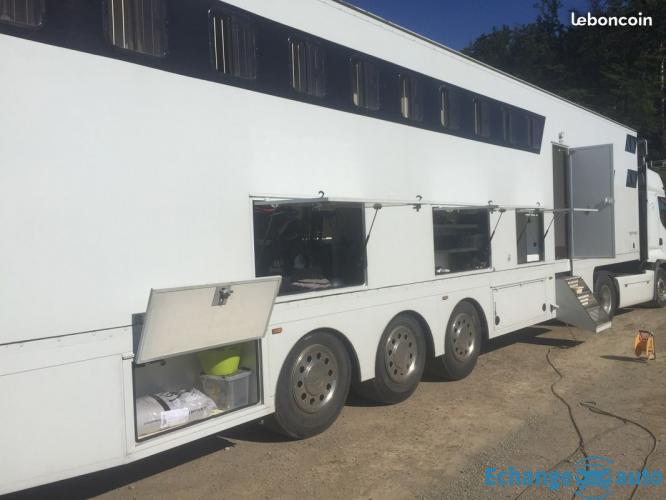 Semi chevaux 10 places