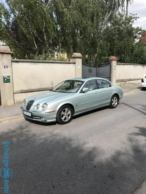 jaguar S-typeR 4l v8